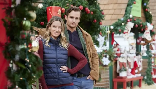 Hallmark’s Movie ‘Gingerbread Miracle’ Full Cast List, Plot & Preview